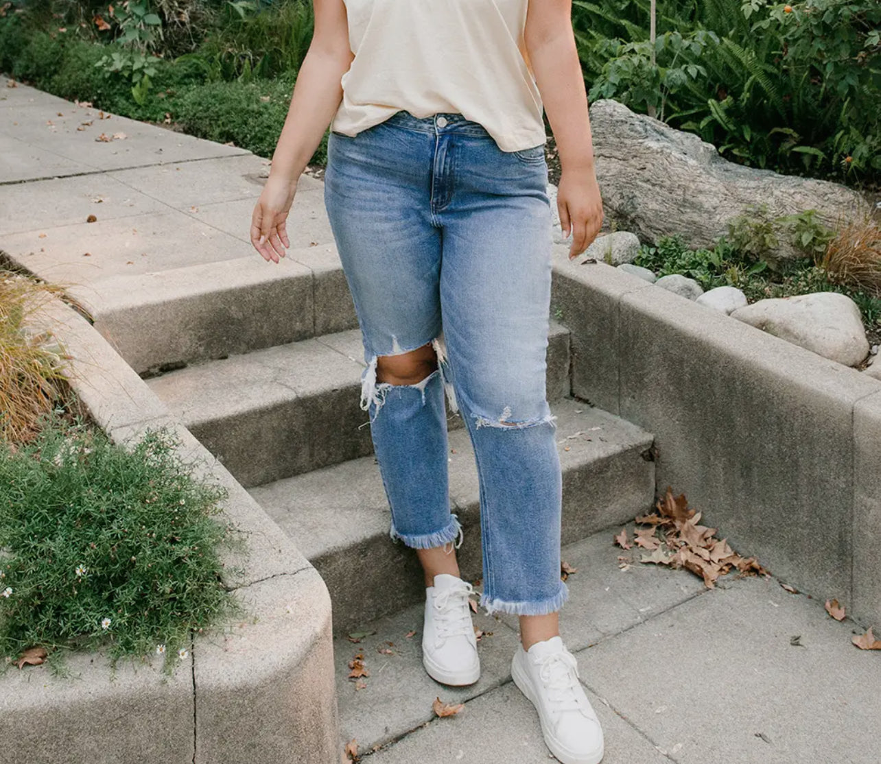 Curvy High Rise Crop Slim Straight Jean