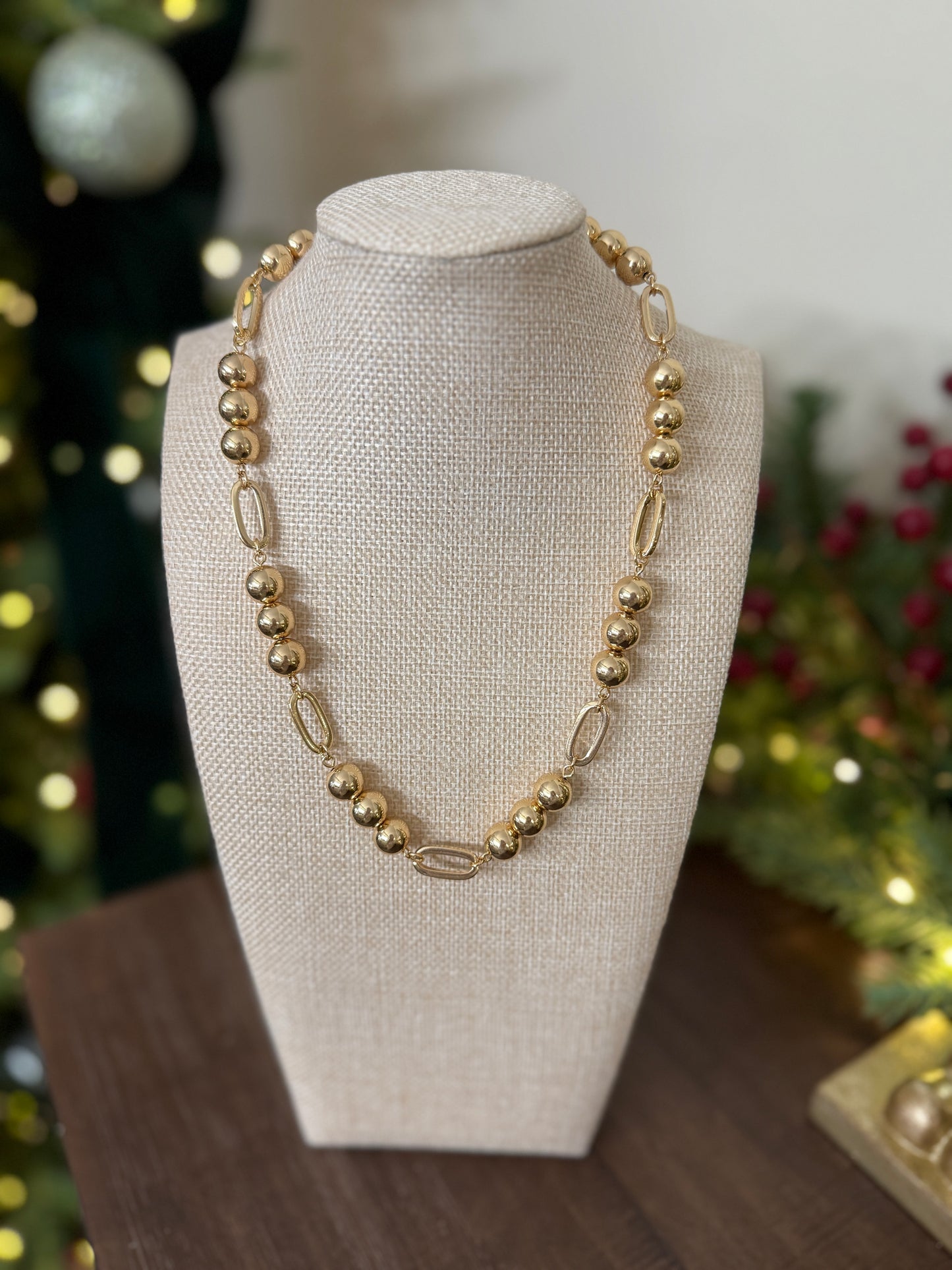 Water Resistant Gold Open Oval Beaded Necklace
