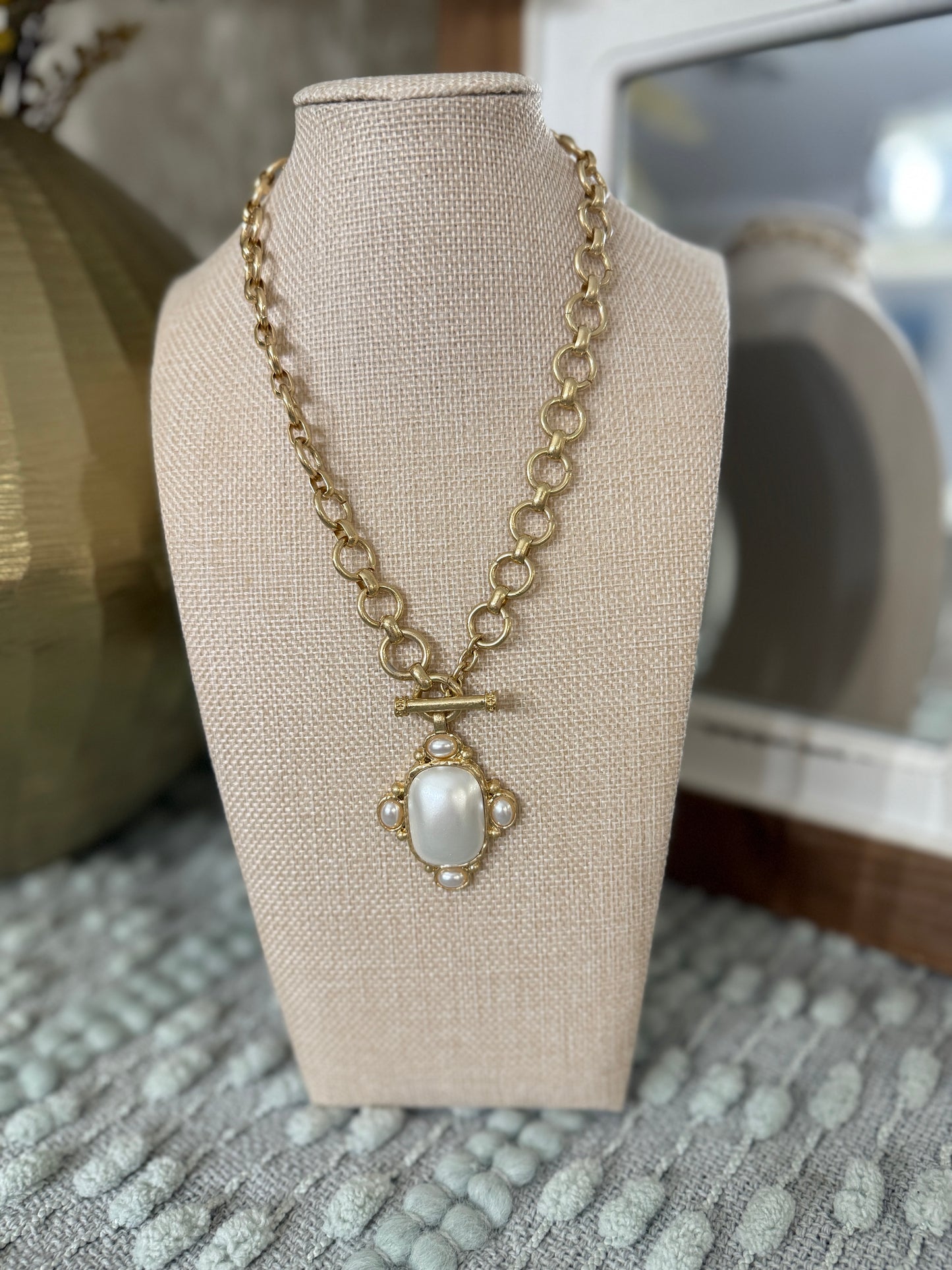 Soft Shine Necklace