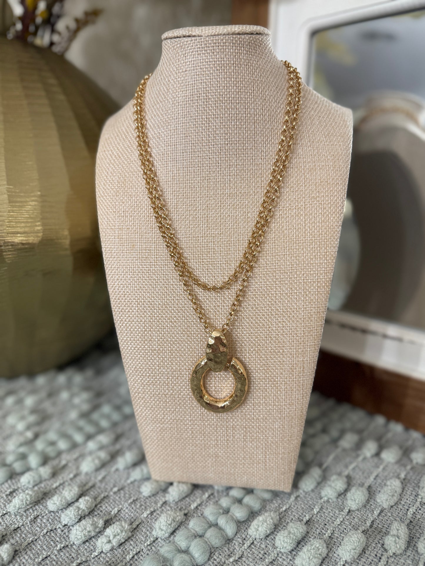 Radiant Loop Necklace