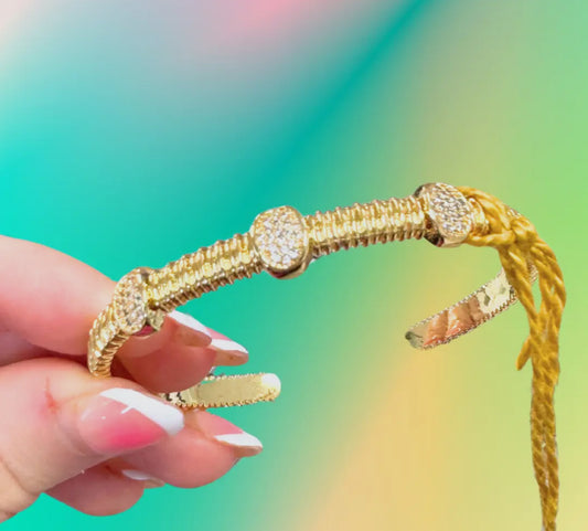 Cecelia Bangle