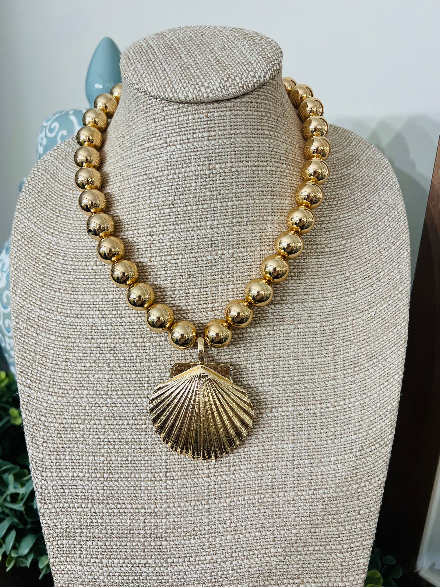 Golden Seashell Ball Necklace