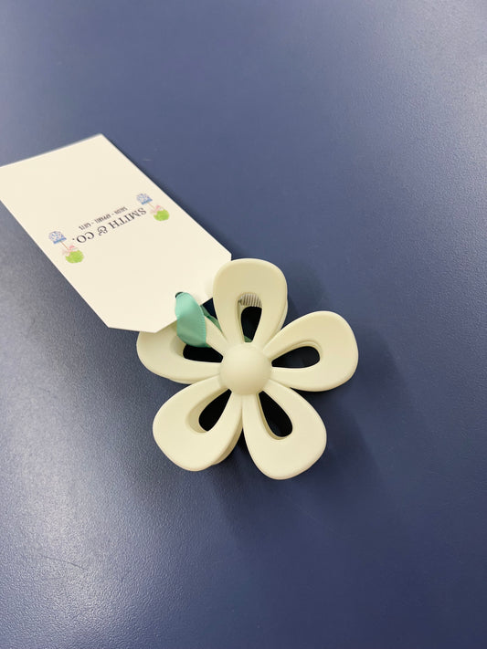 Off White Flower Claw Clip