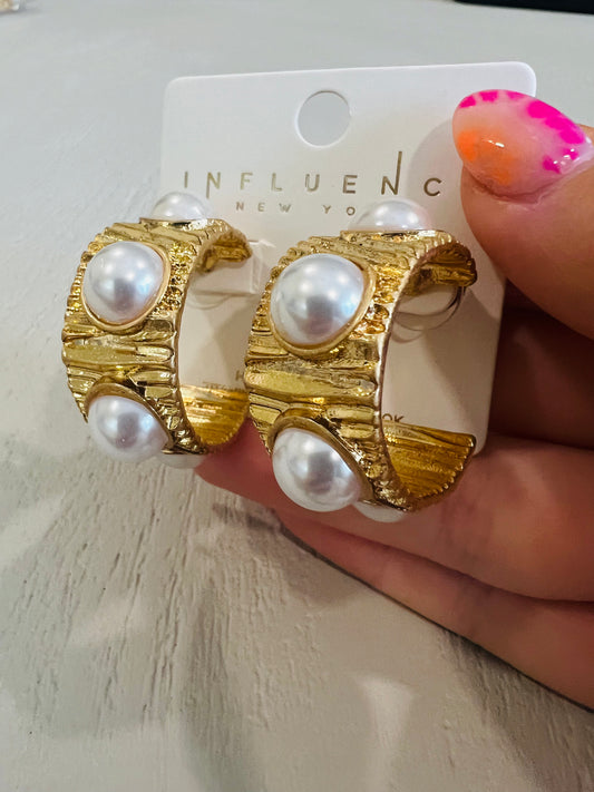 Chunk Pearl & Gold Hoops