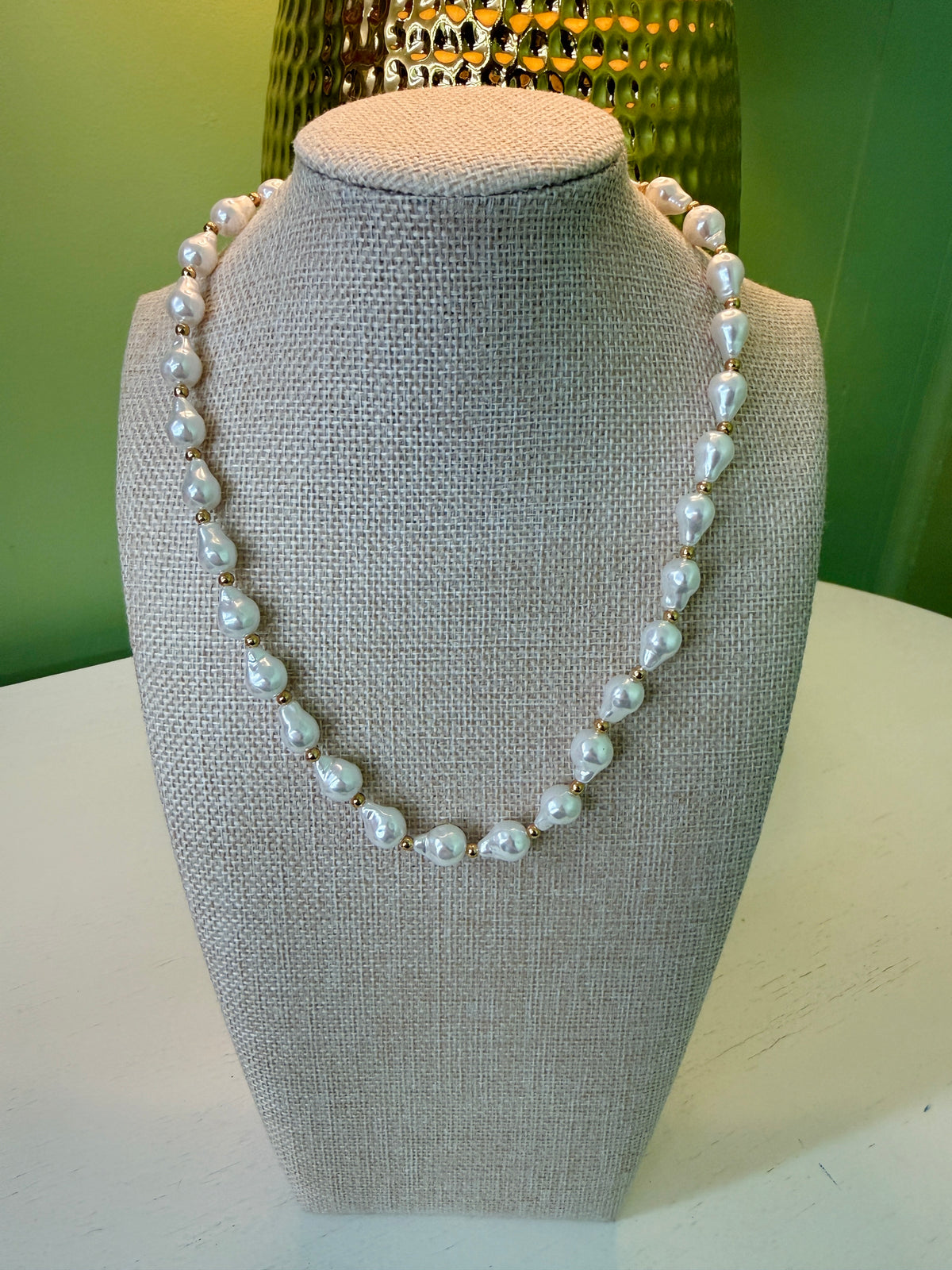 The Pearly Tay Necklace