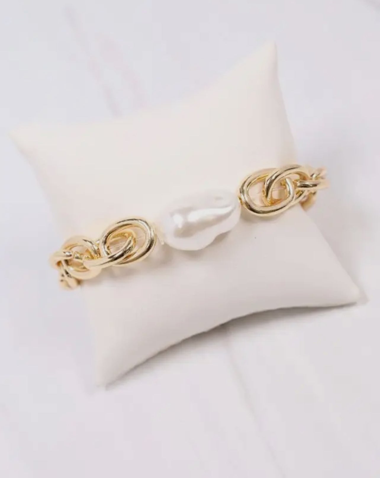 Harrie Pearl Link Bracelet- Gold