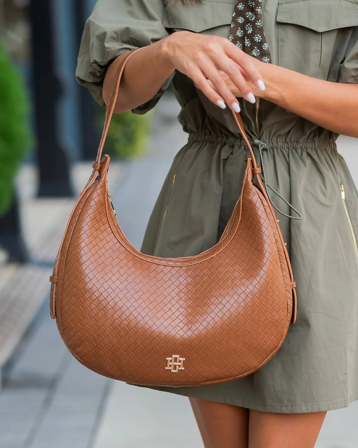 Winslow Curved Bag Woven-Saddle