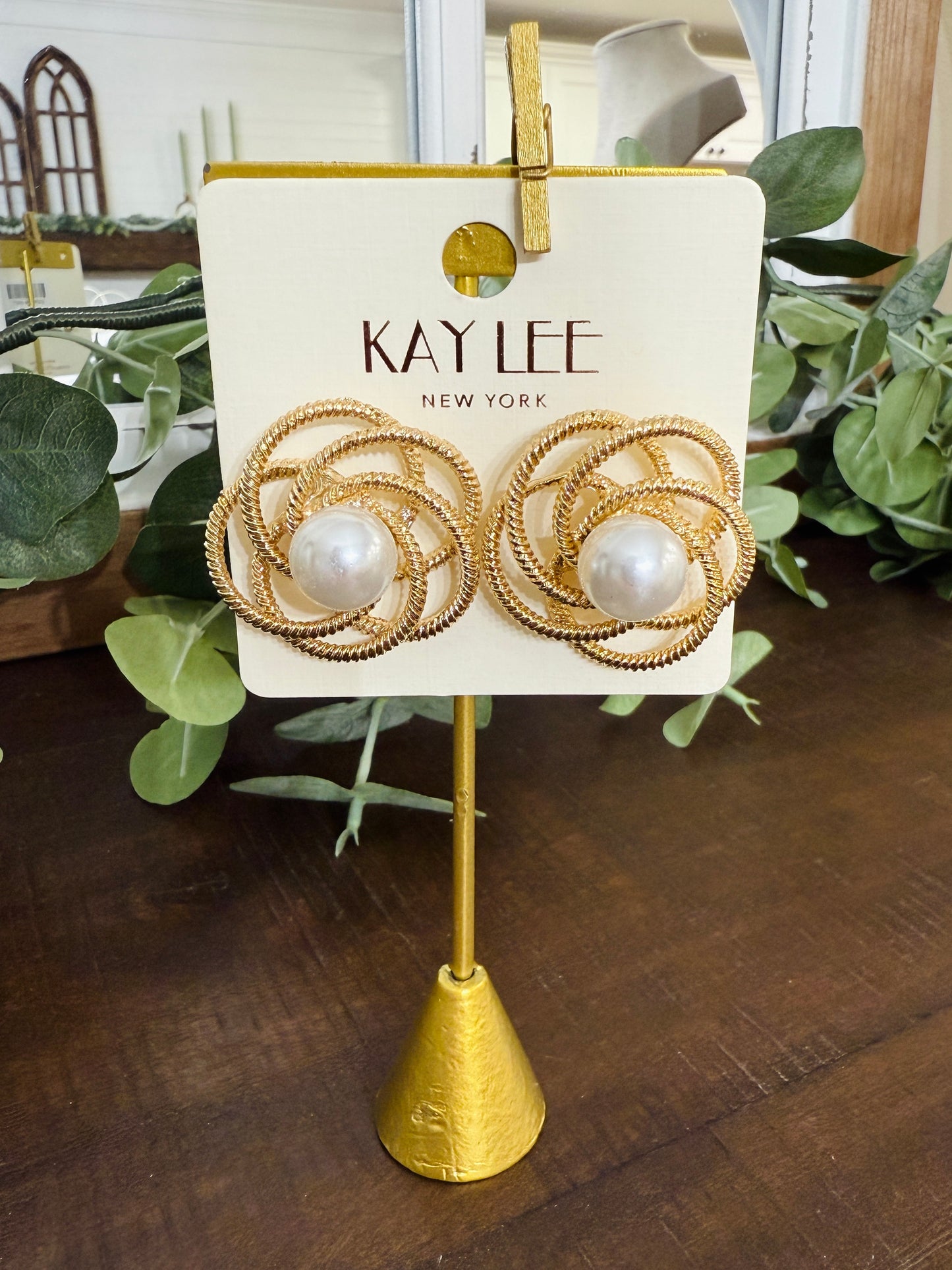 Swirly Pearl Earrings