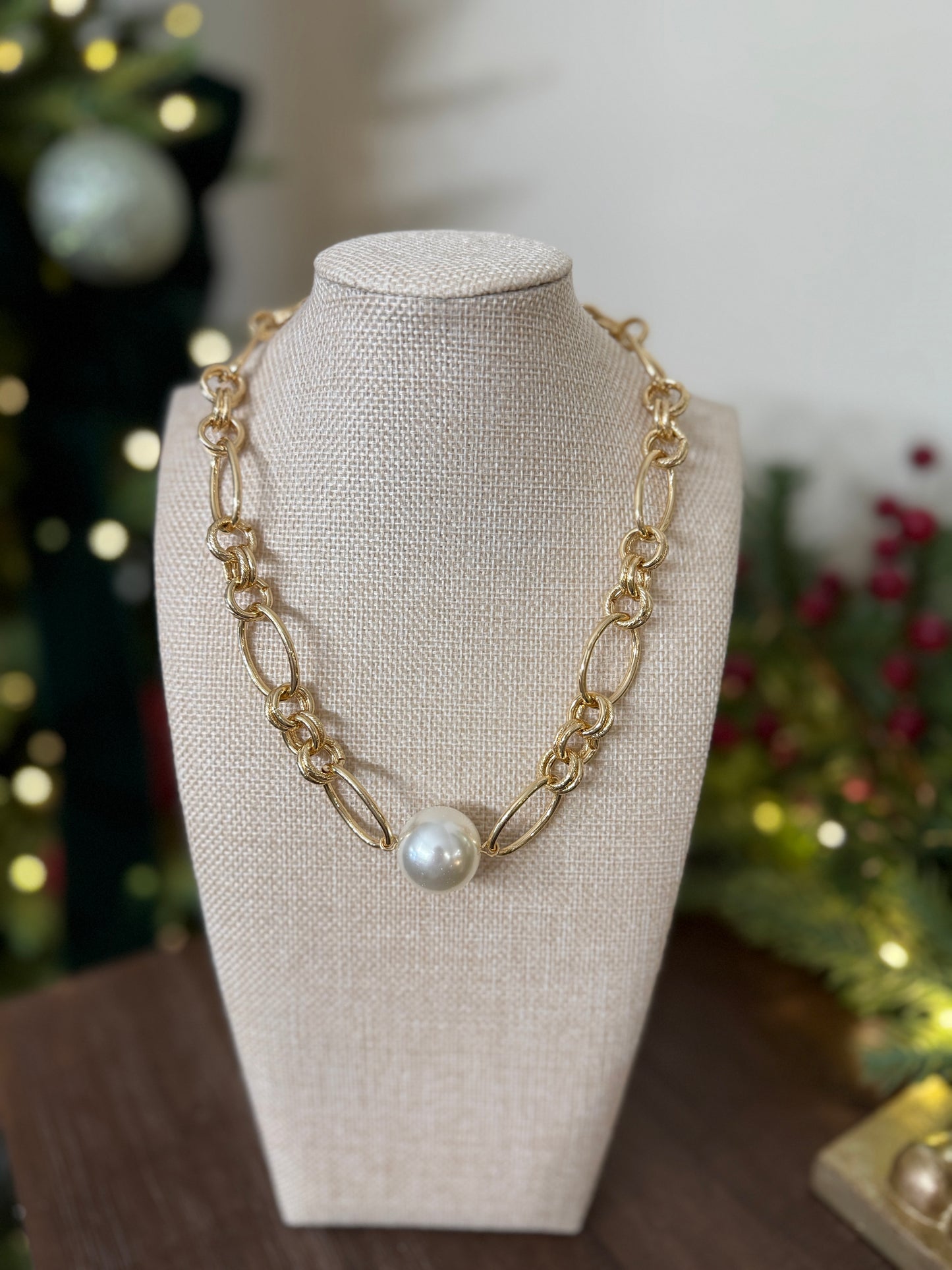 Water Resistant Pearl Gold Open Chain Necklace