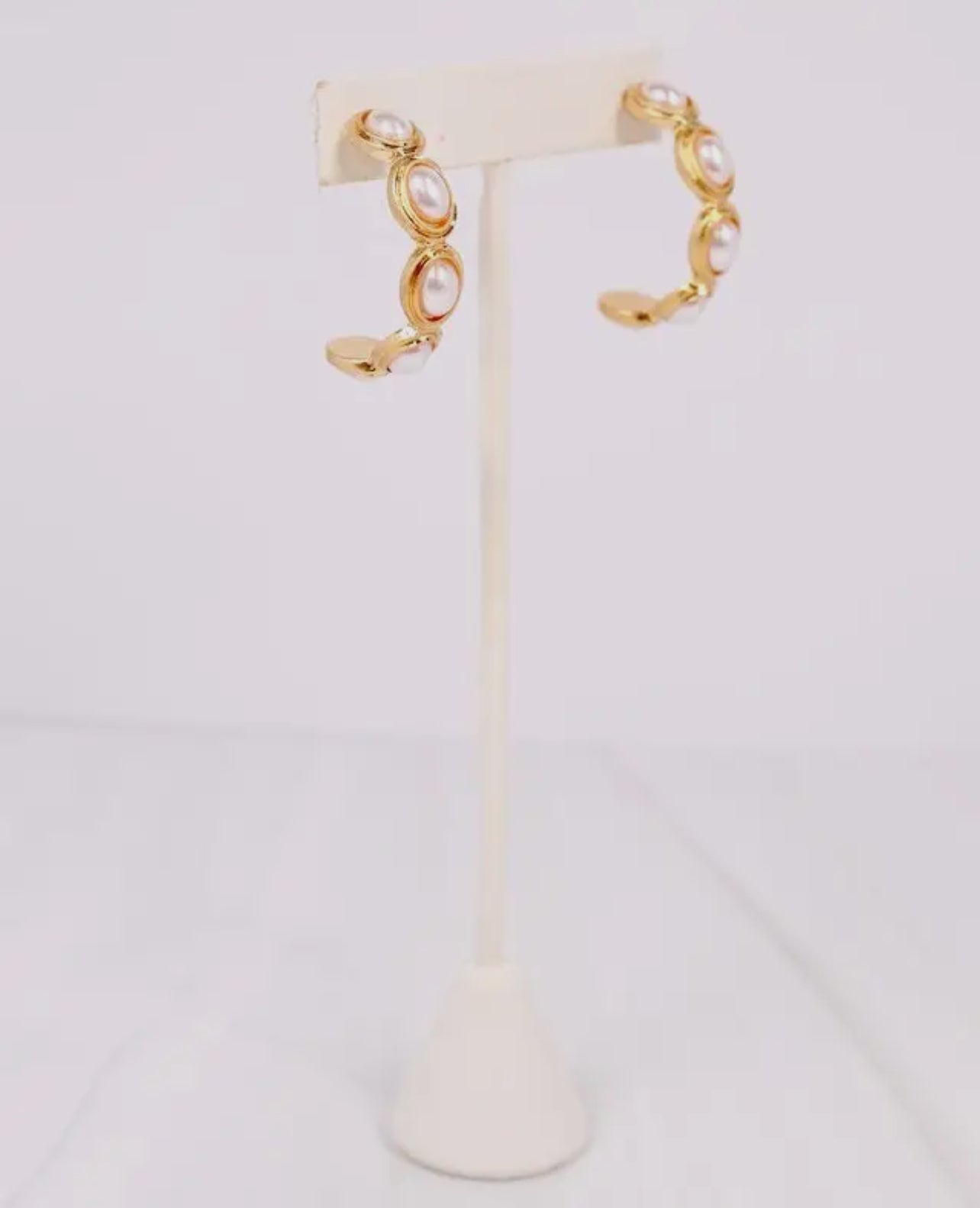 Dalma Pearl Hoop Earrings- Gold