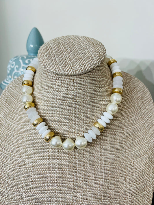 Pearl Disc Necklace-White/Clear