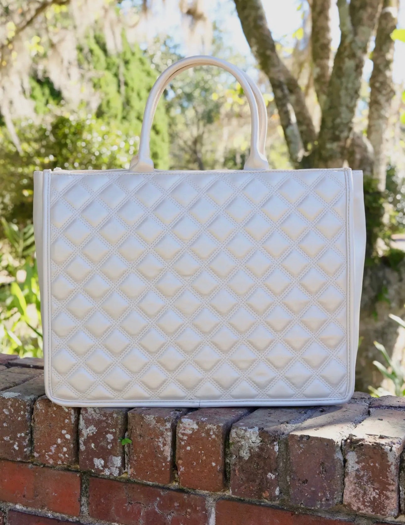 Niall Quilted Tote in Pearl