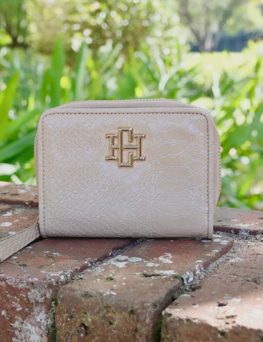 Nadine Wallet in Tan