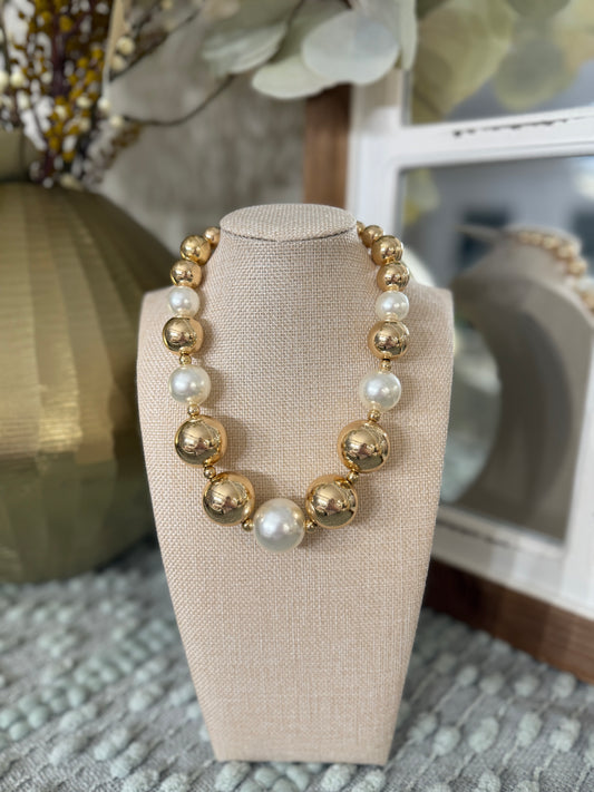 Shiny Gold & Pearl Ball Necklace