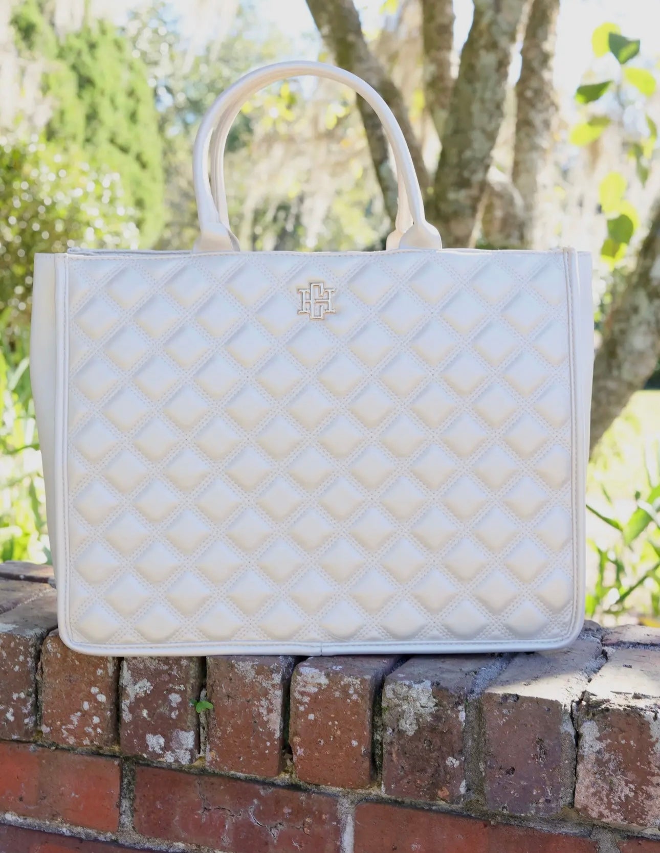 Niall Quilted Tote in Pearl