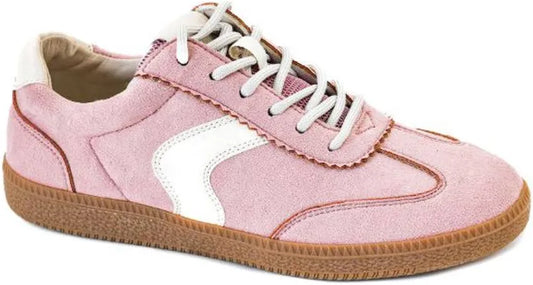 Spoiler Alert Sneakers in Light Pink